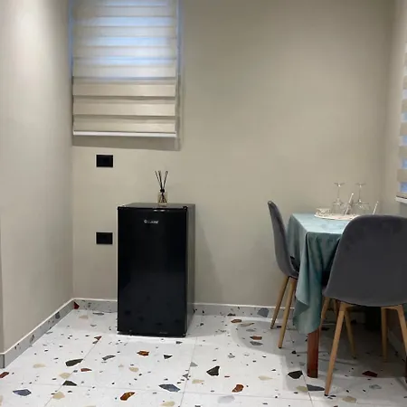 Pensión Adna Center *