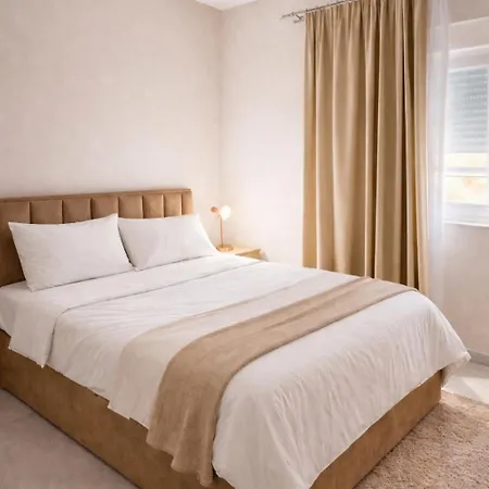 Vendégház Adna Center Tirana