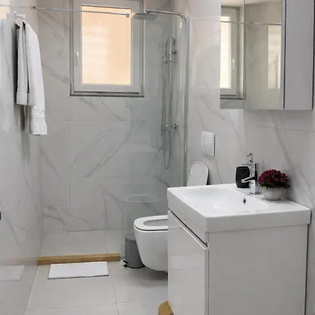 Adna Center Guest house