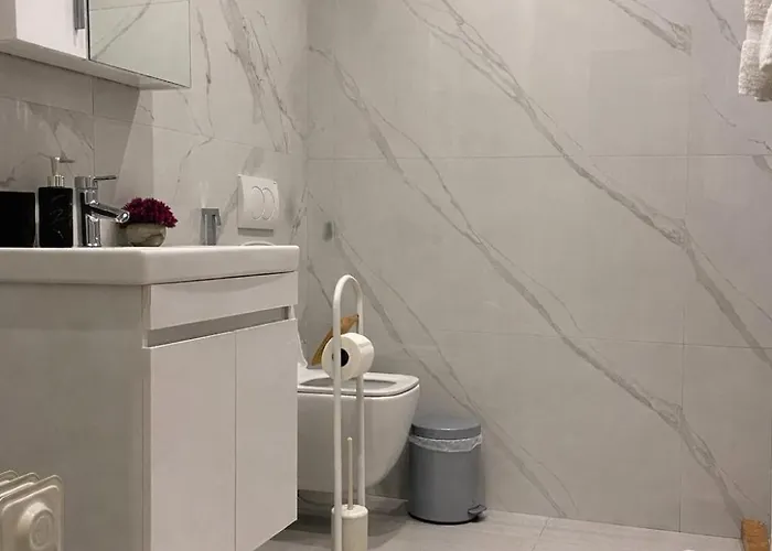 Adna Center Vendégház Tirana