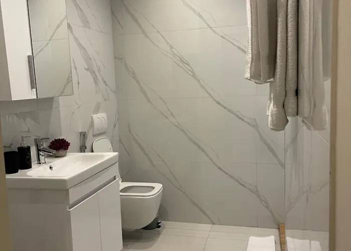 Adna Center Vendégház *